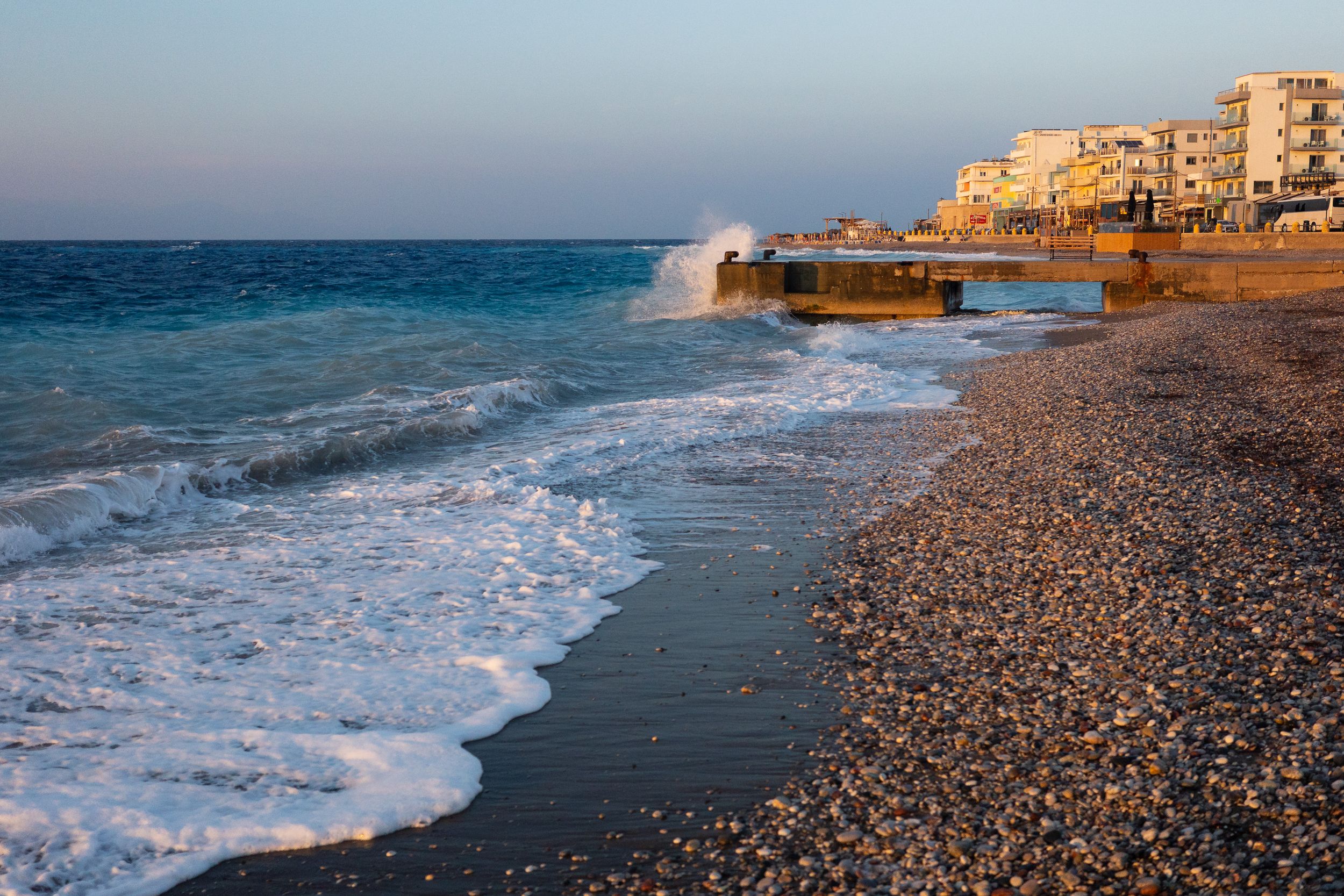 Strand auf Rhodos am Abend