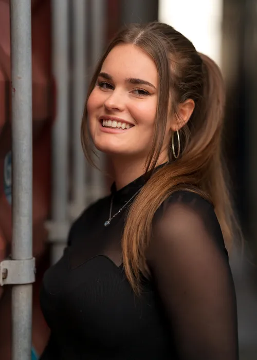 Thumbnail vom Album "Selina: Container"